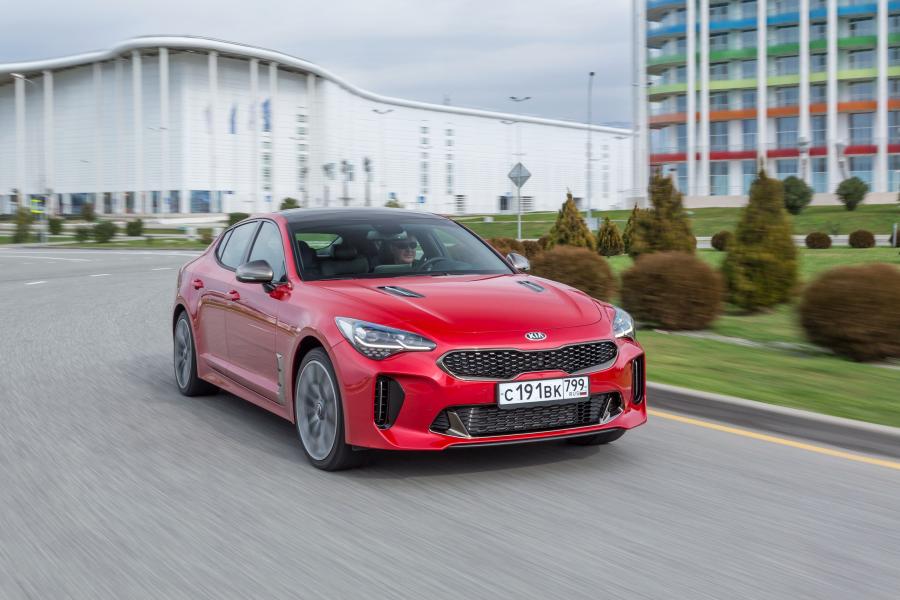  Kia Stinger GT-Line AWD (CK) 2017 года  (WW) (фото 3 из 16)